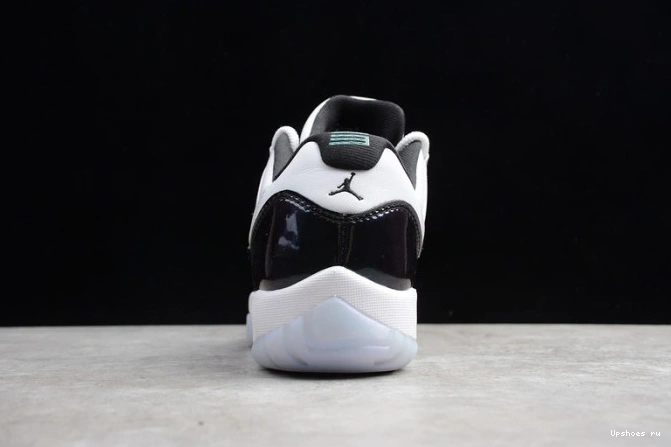  Low Jordan AIR Retro 528895-145 'Emerald' 11 0428